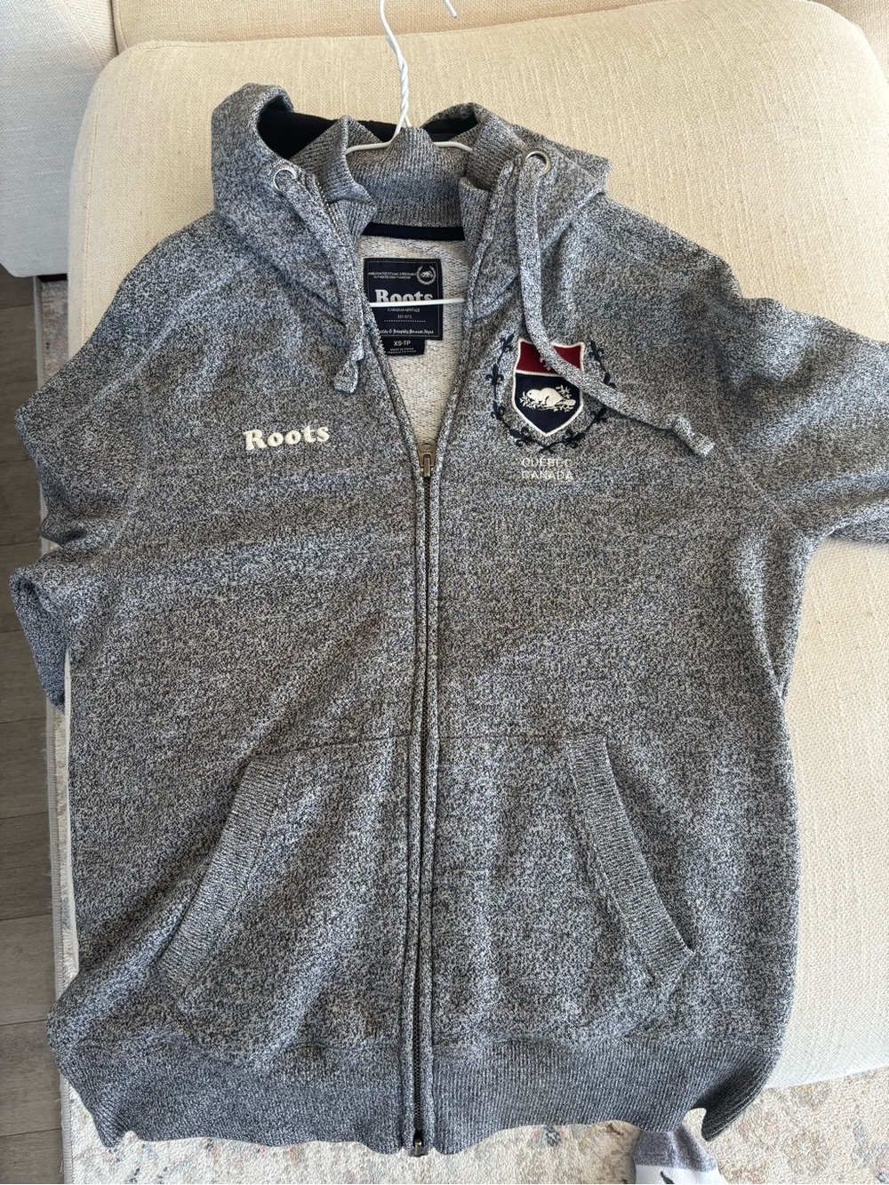 Roots Canada (Quebec) Unisex Gray Full-Zip Hoodie Sweater - Picture 6 of 12
